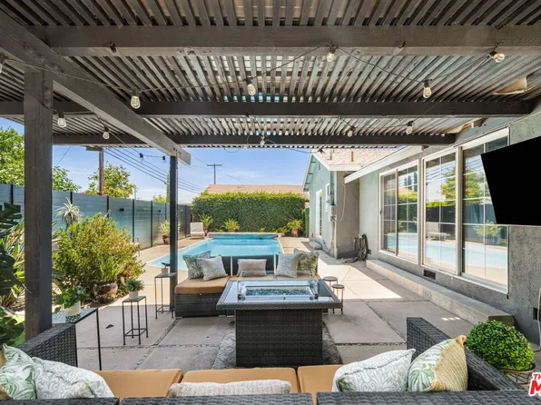 9134 Swinton Ave, North Hills, CA 91343