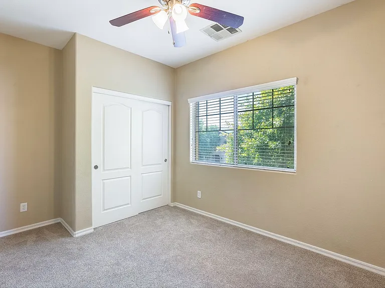 Upstairs bedroom #2