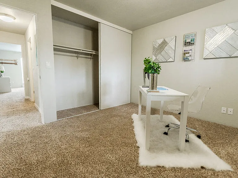 The Aviator Apartments — Photo 8