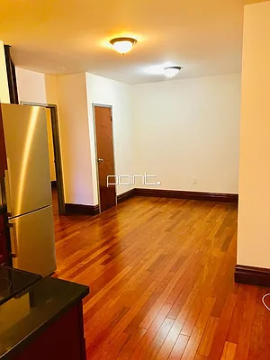 Rented by Point NYC | media 29