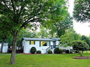 527 Pecan Dr, Oakboro, NC 28129