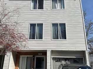 107 Ilyssa Way, Staten Island, NY 10312