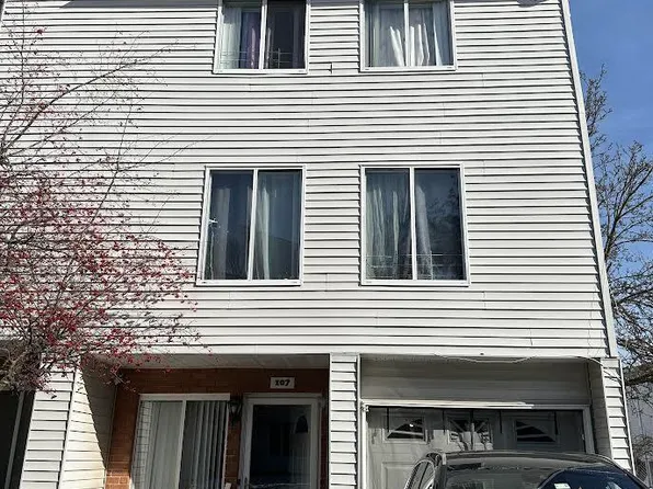 107 Ilyssa Way, Staten Island, NY 10312