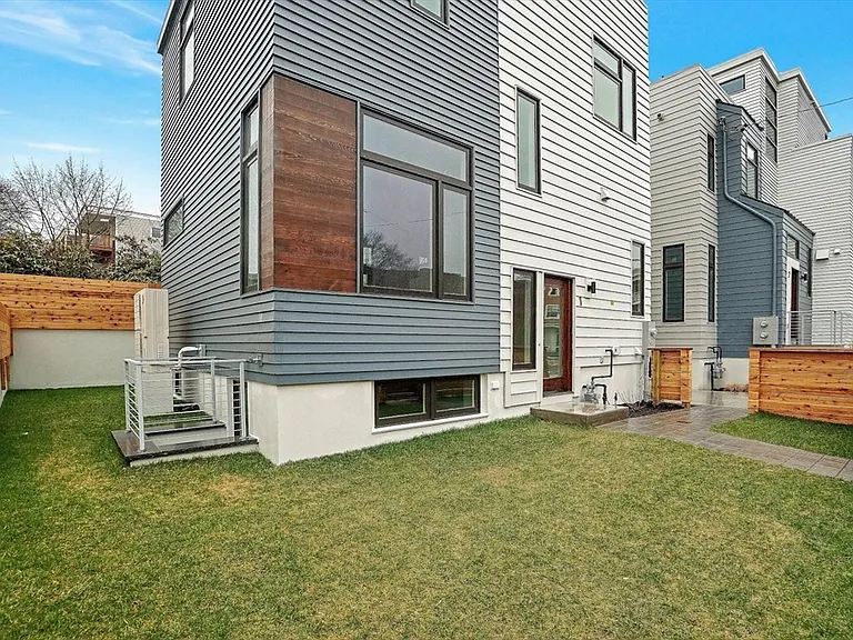 297 Concord Ave #1 — Photo 3