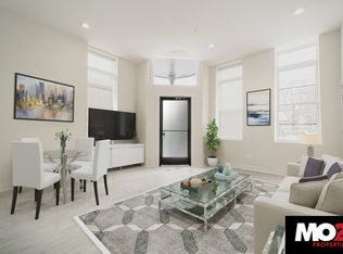 725 N Hoyne Ave #1F, Chicago, IL 60612