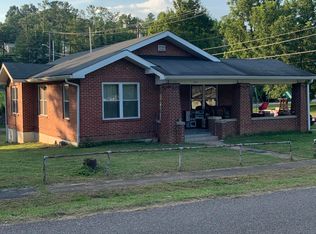 138 S Ford St, Pennington Gap, VA 24277
