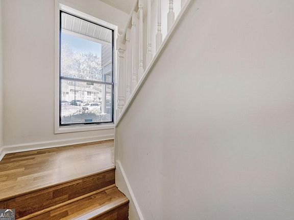 4th image of 1107 Wynnes Ridge Cir SE