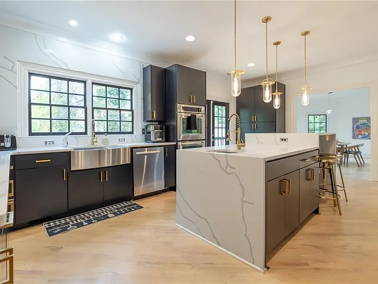 1219 Moores Mill Rd NW — Photo 17