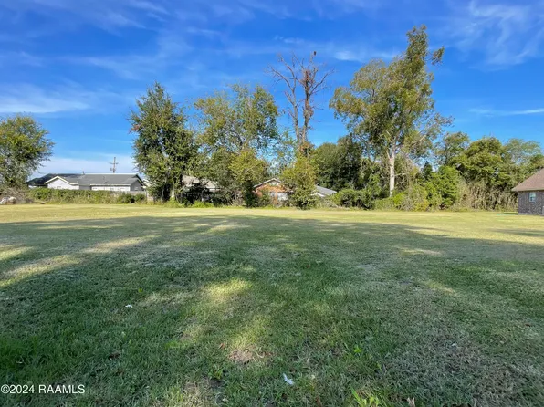 529 Laurent St E, Opelousas, LA 70570