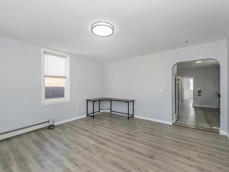 373 N 10th St #2 — Photo 13
