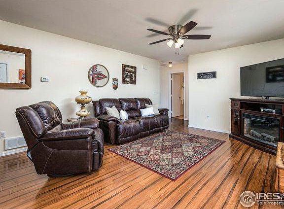 5th image of 742 Ponderosa Dr