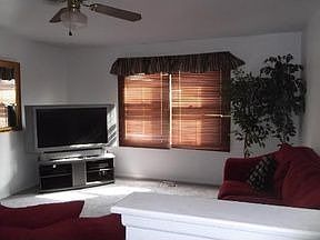 5th image of 164 Golden Dr