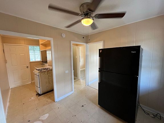 2nd image of 266 N School St APT D6