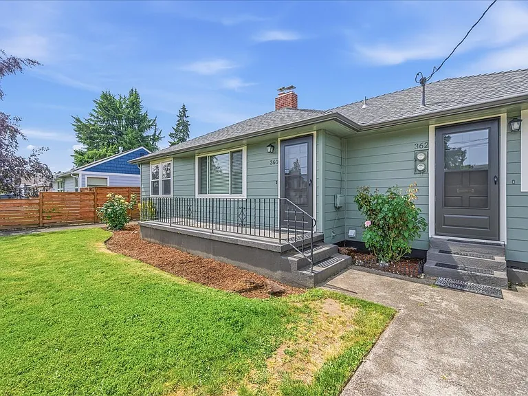 360 E Dartmouth St — Photo 11