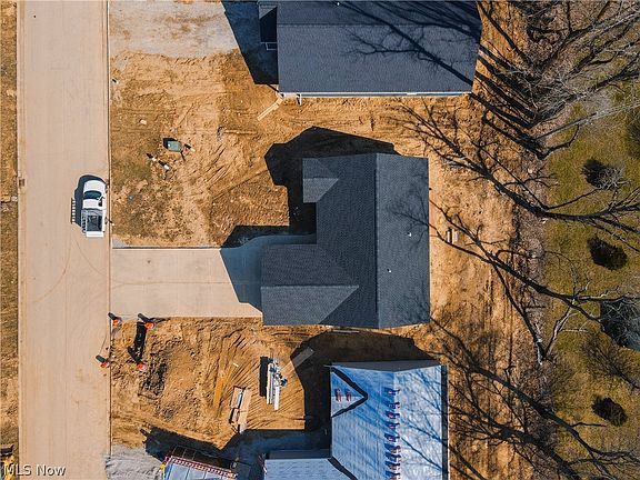 2nd image of 135 Brushwood Dr