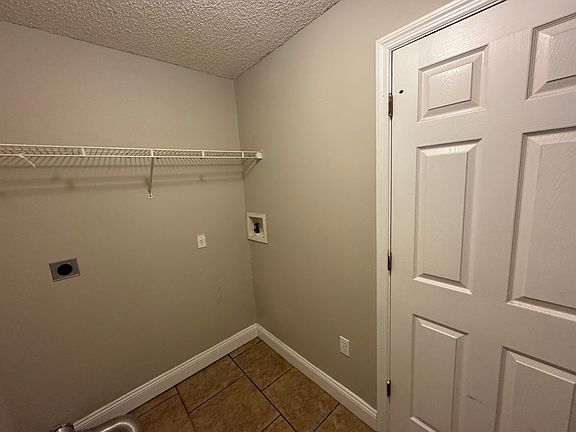 4th image of 10037 Tikimber Ln