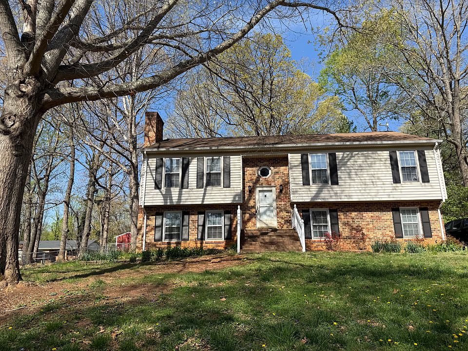 1st image of 287 Deerfield Ln