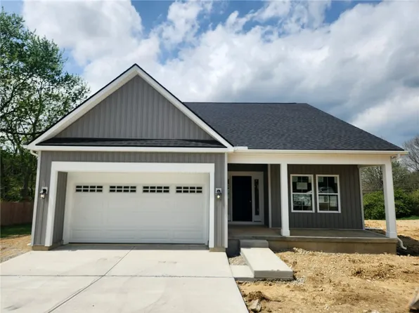 1565 N Fairfield Rd, Dayton, OH 45432