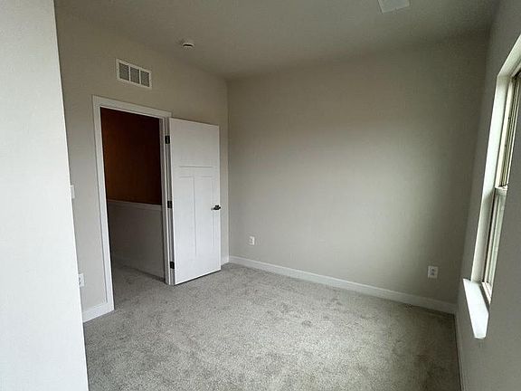 4th image of 168 Bethlehem Pl