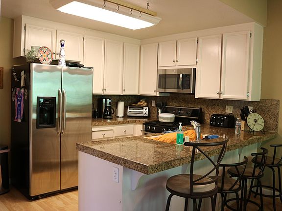 Kitchen opens up to dining area