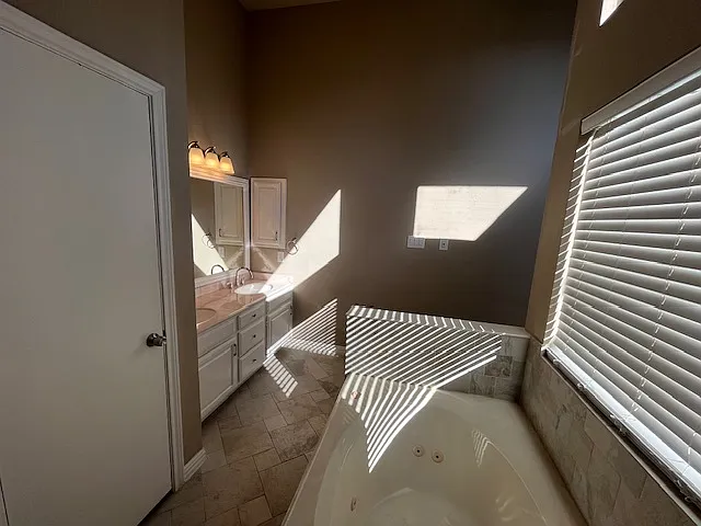 1320 Sheila Dr — Photo 38