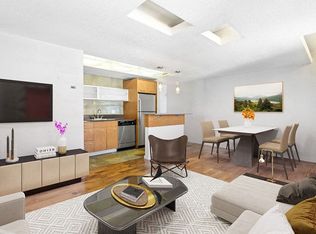 Metropolis, Denver, CO 80206