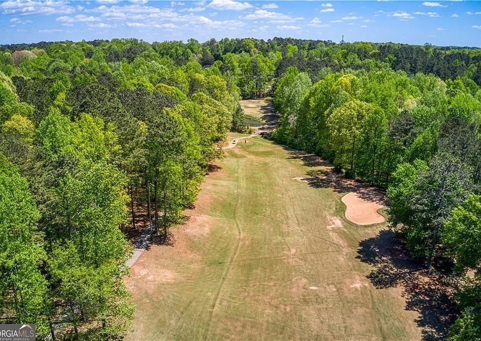 1st image of 330 Lakeshore Rd