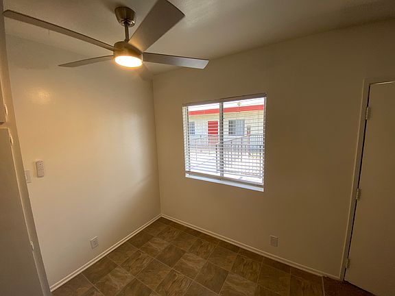 3rd image of 25215 Oak St #21