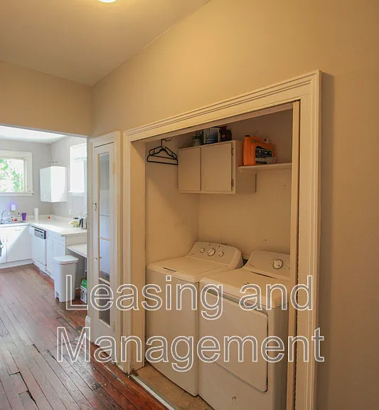 208 Calhoun St #B — Photo 5