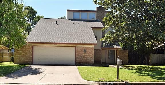 3rd image of 2420 Courtland Dr