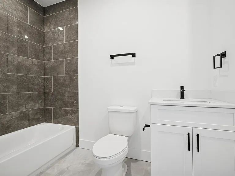 Hancock Lofts — Photo 25