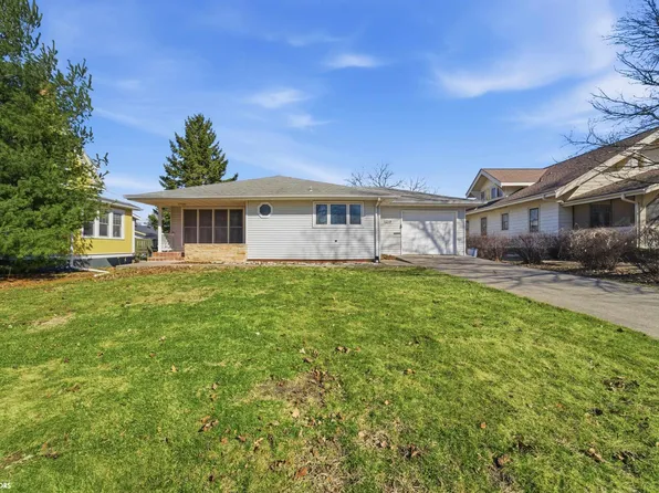 1219 K Ave, Nevada, IA 50201