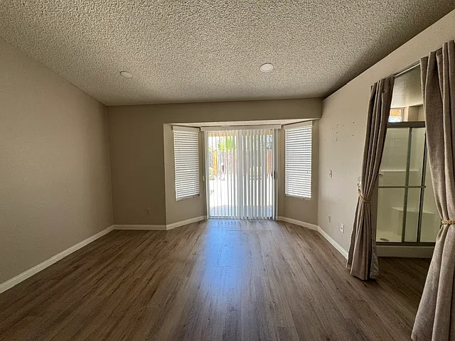 26562 Braddock Rd — Photo 16