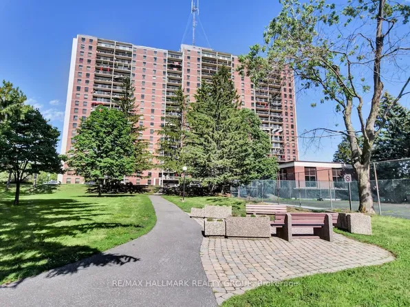 665 Bathgate Dr #1003, Ottawa, ON K1K 3Y4