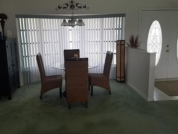 Entry Way/ Front Door