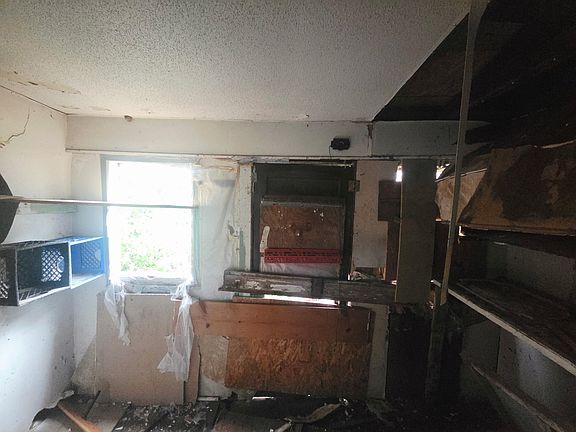 4th image of 1502 N Kennedy St