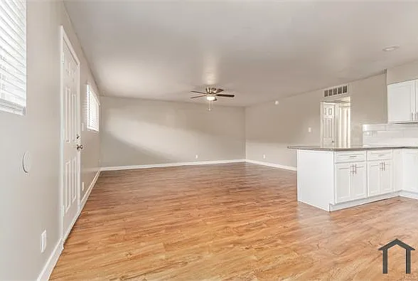 1916 W Myrtle Ave #18 — Photo 10