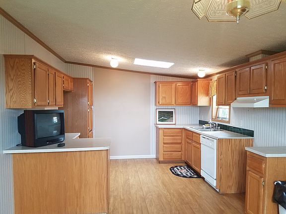 2nd image of 1425 County Road 13