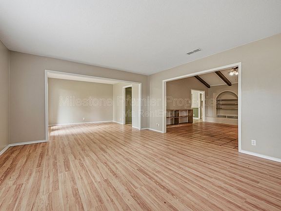 3rd image of 2502 Turtle Creek Dr