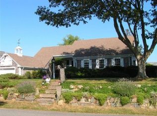 16 Lookout Ln, Hyannis, MA 02601