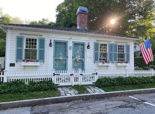 2 Grove St, Sandwich, MA 02563