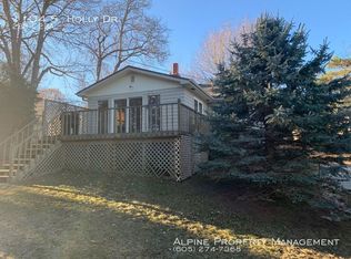 1104 S Holly Dr, Sioux Falls, SD 57105