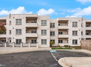 231 N Thomas St UNIT 105, Arlington, VA 22203