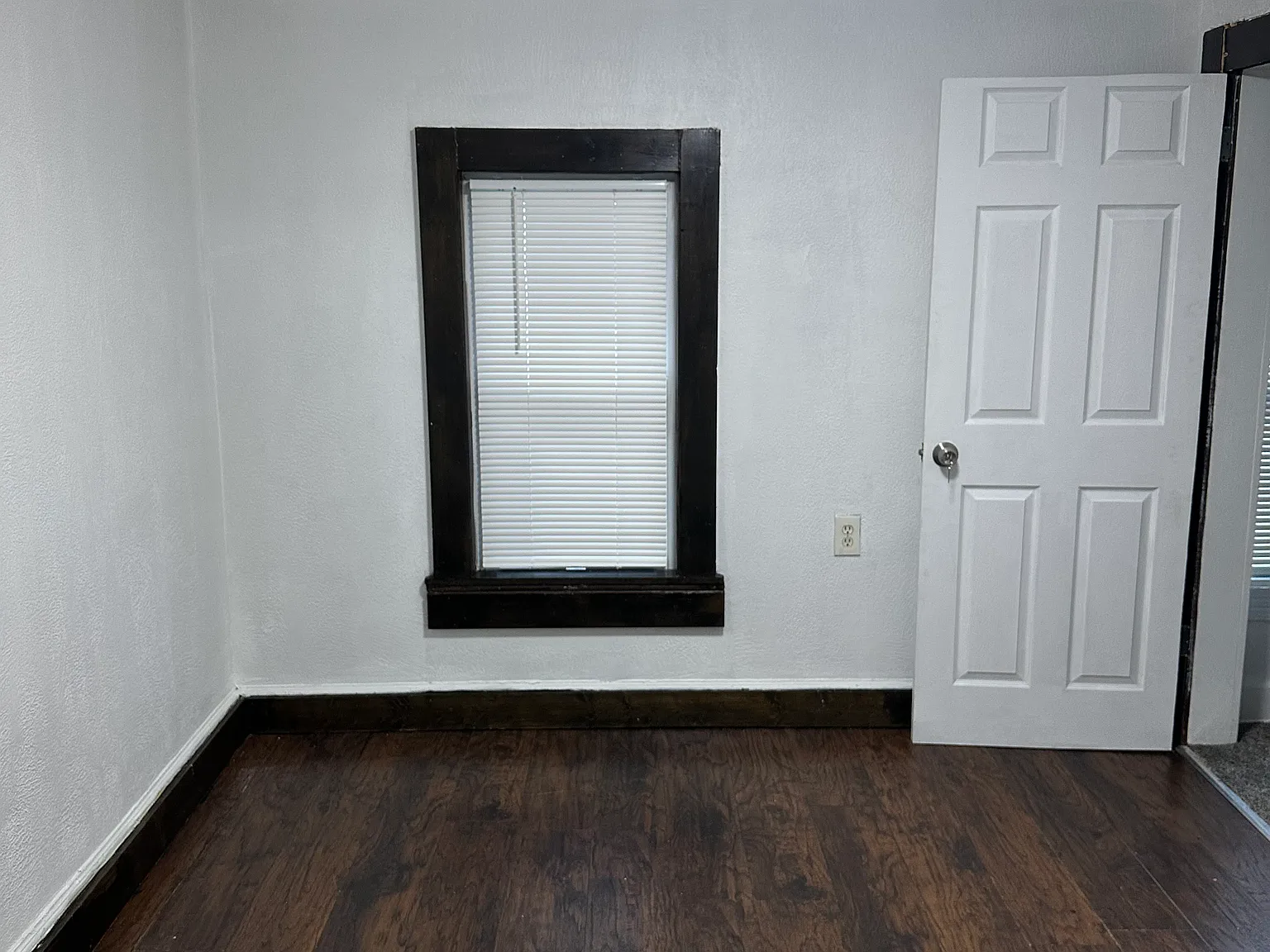 102 Main St — Photo 4