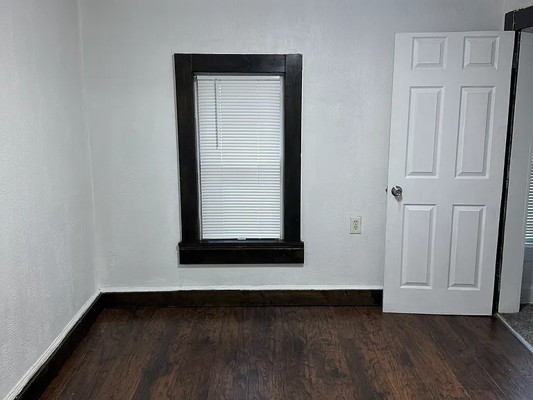 102 Main St #2 — Photo 4