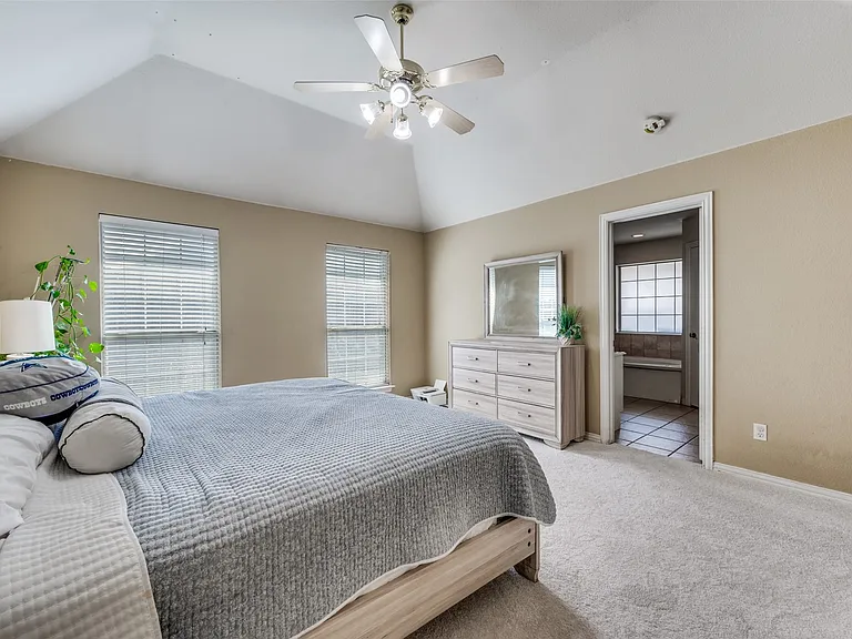 402 Horse Shoe Dr — Photo 14