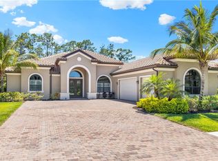 1572 Mockingbird Dr, Naples, FL 34120