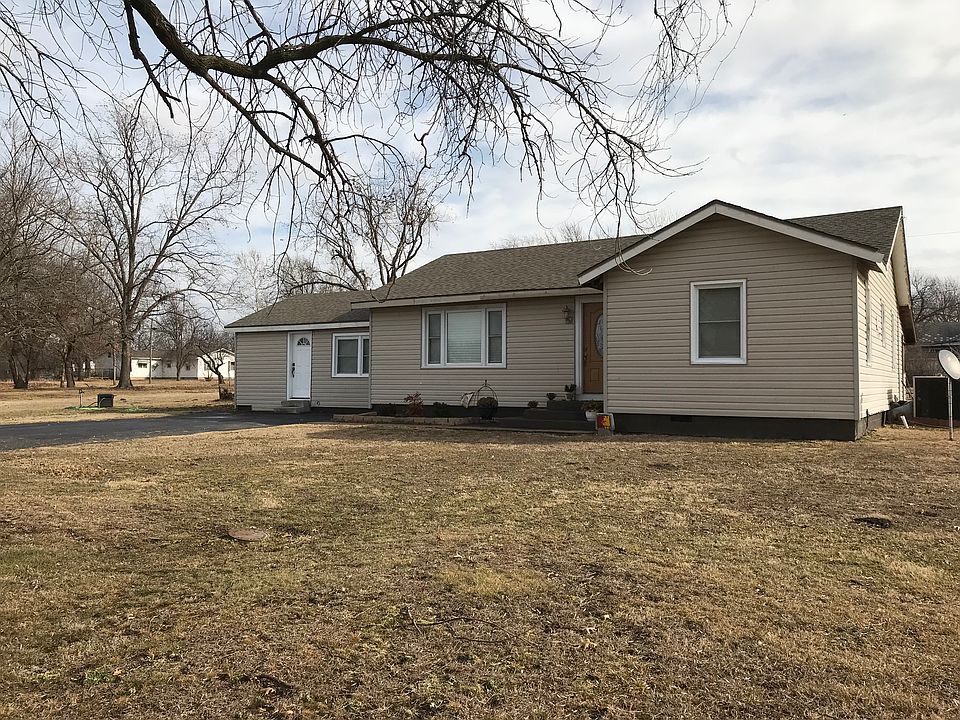 505 N Perry St, Scammon, KS 66773 Zillow