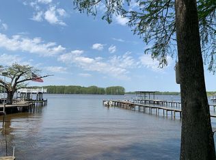 3096 N Riverside Dr, Lanexa, VA 23089