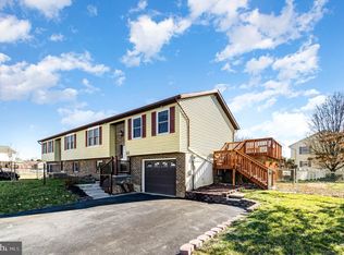 212 S Lincoln Dr, Hanover, PA 17331